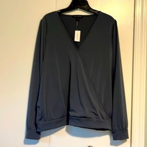 Banana Republic Long sleeve crossover blouse size L